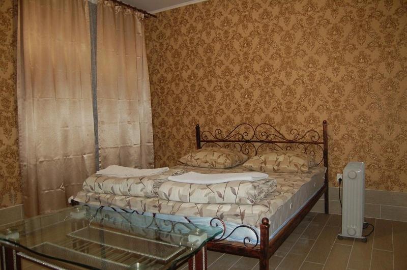 Apartment On Stepana Bandery 37 Постійне Електропостачання Lviv Bagian luar foto
