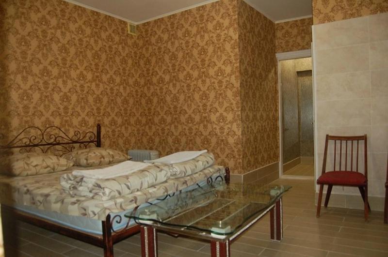 Apartment On Stepana Bandery 37 Постійне Електропостачання Lviv Bagian luar foto